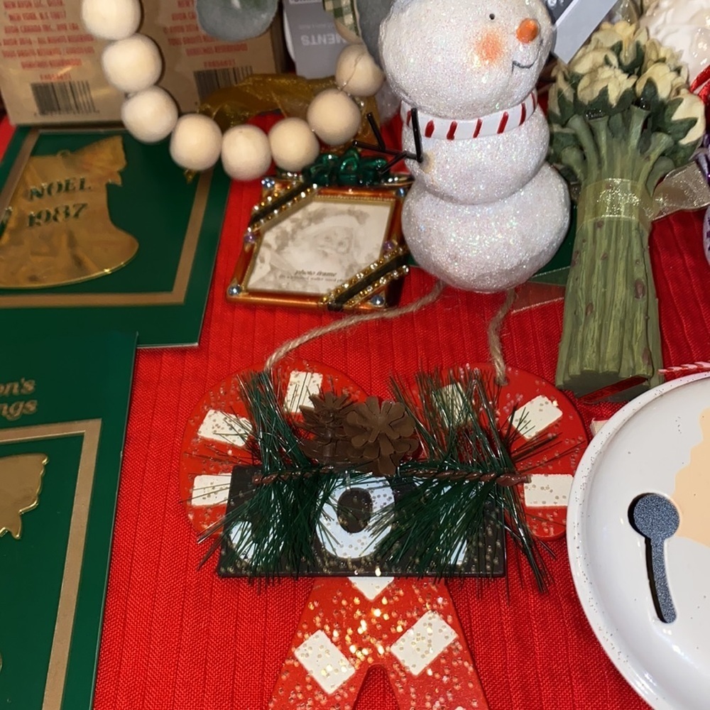 Bundle of vintage, new Christmas Ornaments - Picture 5 of 6